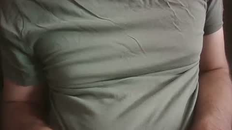 Snapshot of jjrem89 chatting on 09.10.25 Smickey online show from 09.10.25