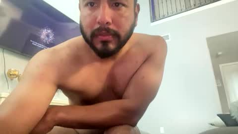 Snapshot of jjuarez5409 chatting on 05.17.26 jjuarez5409 online show from 05.17.26