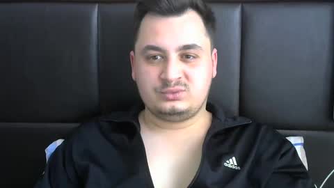 Snapshot of jnsnw chatting on 02.15.25 jnsnw online show from 02.15.25