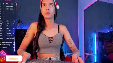 Snapshot of joaisaza chatting on 12.18.24 Joa Isaza     online show from 12.18.24