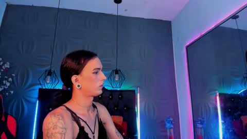 Snapshot of joaisaza chatting on 01.11.25 Joa Isaza     online show from 01.11.25