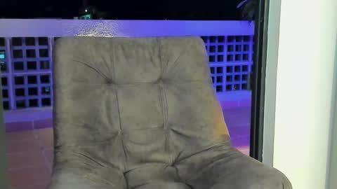 JOAN SAENZ online show from 01.07.25