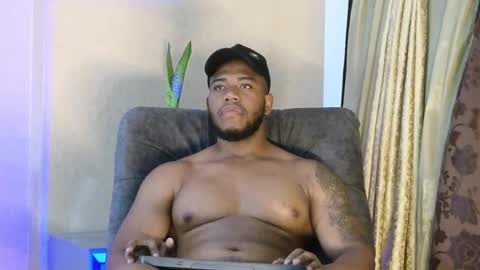 JOAN SAENZ online show from 09.17.25