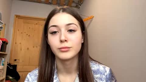 Adel online show from 04.18.26