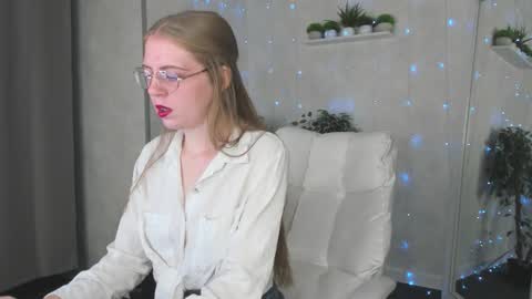 joann_shermann online show from 10.23.25