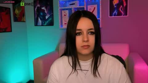 your fav girl online show from 12.19.25