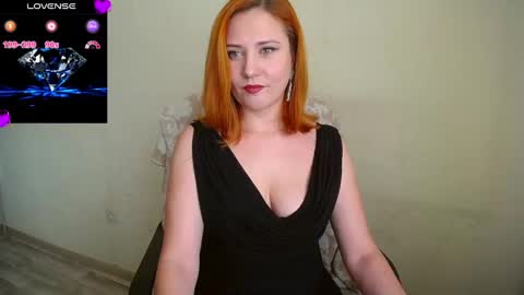 Snapshot of joanne_star chatting on 03.04.25 SweetGinger online show from 03.04.25