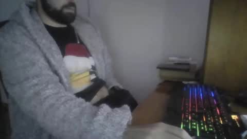 joaodias_18 online show from 12.19.24