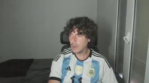 Snapshot of joaquin420_hot chatting on 04.26.26 joaquin420_hot online show from 04.26.26