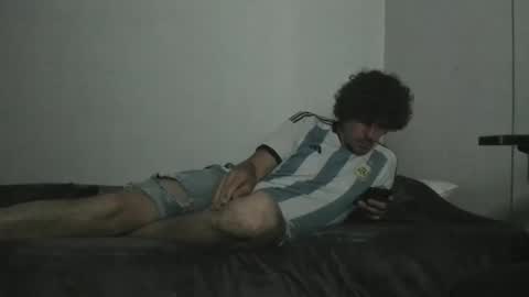 Snapshot of joaquin420_hot chatting on 04.27.26 joaquin420_hot online show from 04.27.26