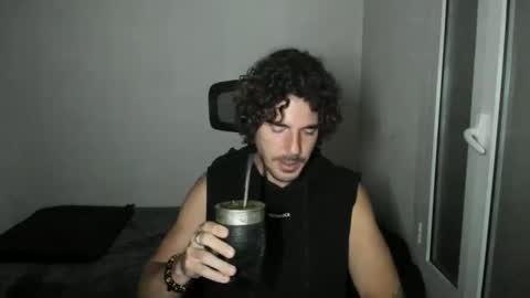 Snapshot of joaquin420_hot chatting on 05.12.26 joaquin420_hot online show from 05.12.26