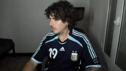 Snapshot of joaquin420_hot chatting on 05.18.26 joaquin420_hot online show from 05.18.26