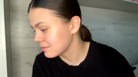 Mila online show from 05.06.26