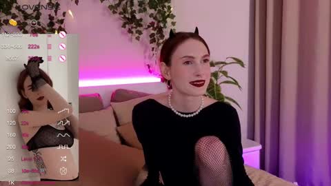 Snapshot of joe___joe chatting on 12.18.24 Joe online show from 12.18.24