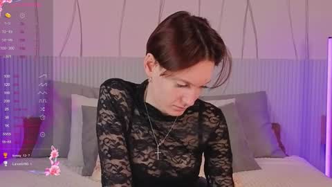 Snapshot of joe___joe chatting on 10.08.25 Joe online show from 10.08.25