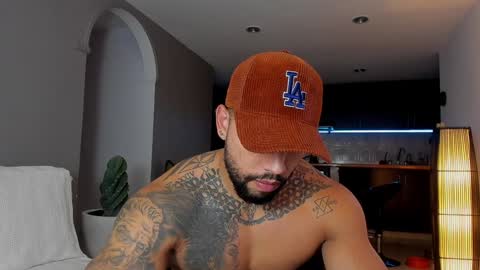 joe_esthetic online show from 02.03.25