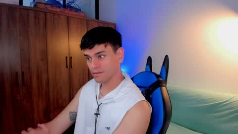 Snapshot of joe_jhonson chatting on 02.18.25 joe jhonson online show from 02.18.25