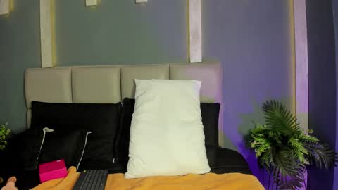 Snapshot of joeymiills chatting on 03.03.26 JOEY online show from 03.03.26