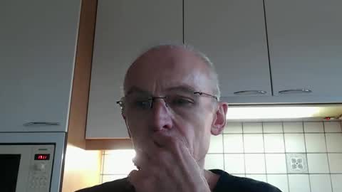 Snapshot of johanforu chatting on 11.01.25 johanforu online show from 11.01.25