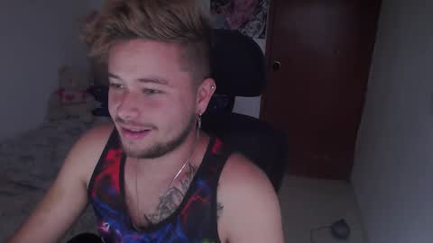 JOHAN independient model online show from 12.03.25