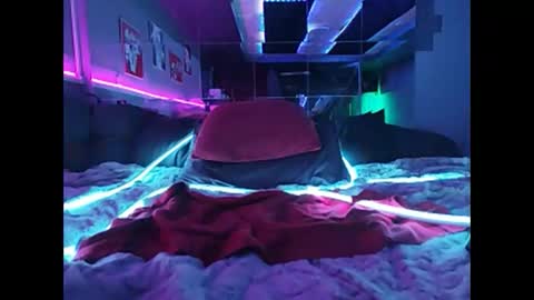 Johanna Sweet online show from 01.04.25