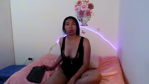 Snapshot of johanyxs chatting on 11.11.25 JOHANYXS online show from 11.11.25