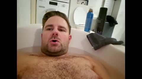 john281985 online show from 10.19.25