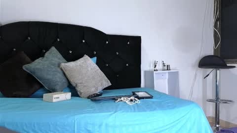 John  online show from 09.26.25