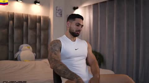 Snapshot of john_king29 chatting on 10.28.25 john online show from 10.28.25