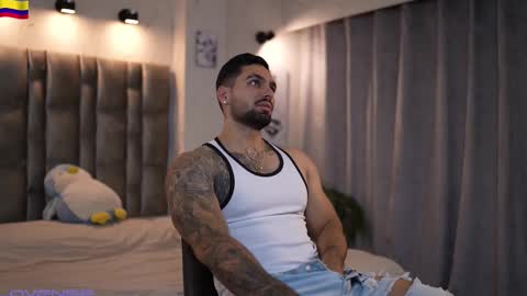 Snapshot of john_king29 chatting on 11.01.25 john online show from 11.01.25