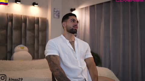 Snapshot of john_king29 chatting on 11.06.25 john online show from 11.06.25