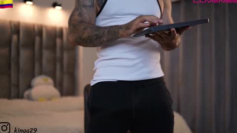 Snapshot of john_king29 chatting on 11.09.25 john online show from 11.09.25