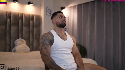 Snapshot of john_king29 chatting on 11.10.25 john online show from 11.10.25