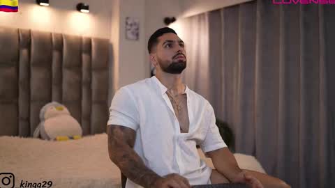 Snapshot of john_king29 chatting on 11.15.25 john online show from 11.15.25