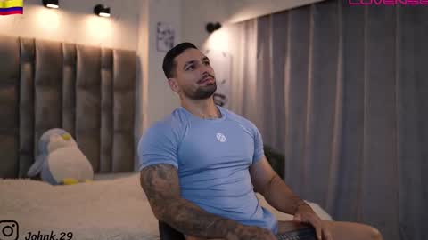 Snapshot of john_king29 chatting on 12.15.25 john online show from 12.15.25