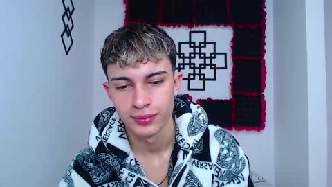 John Vichenso online show from 01.08.26