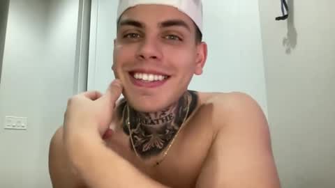 Snapshot of johnafterdark chatting on 01.14.25 JAXX online show from 01.14.25