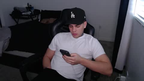 Snapshot of johnafterdark chatting on 01.08.26 JAXX online show from 01.08.26