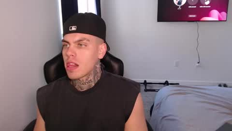 Snapshot of johnafterdark chatting on 01.14.26 JAXX online show from 01.14.26