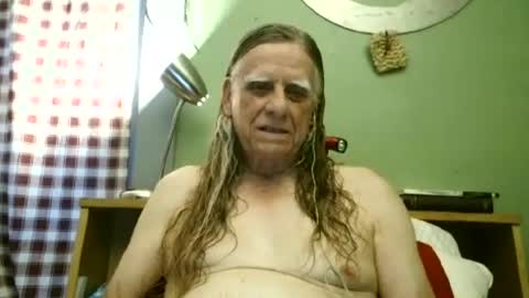 Snapshot of johnnieq1971 chatting on 06.29.26 johnnieq1971 online show from 06.29.26