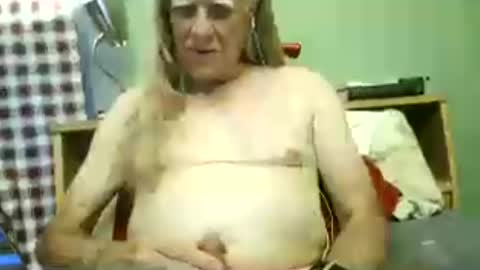 Snapshot of johnnieq1971 chatting on 07.04.26 johnnieq1971 online show from 07.04.26