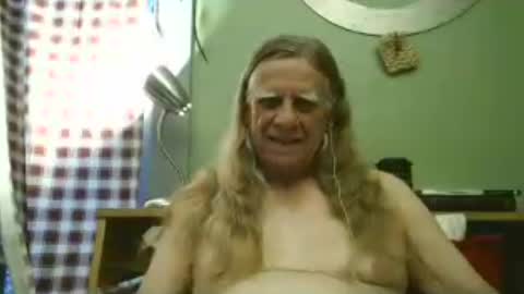 Snapshot of johnnieq1971 chatting on 07.14.26 johnnieq1971 online show from 07.14.26