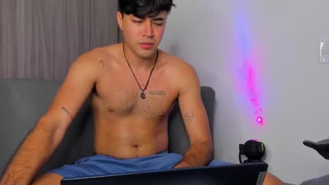 johnny_bravo777 online show from 02.06.25