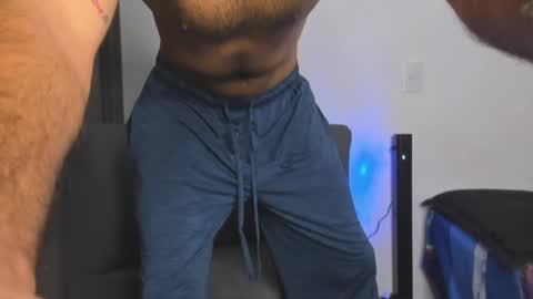 johnny_bravo777 online show from 02.11.25