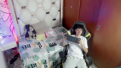 johnny_cagee online show from 11.15.25