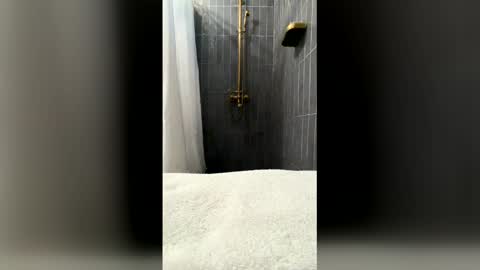 Johnny Blue Eyes online show from 02.06.26