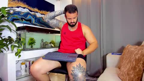 JOHNNY online show from 02.23.25