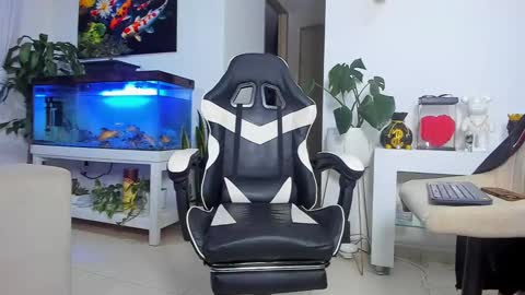 JOHNNY online show from 10.13.25