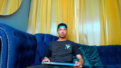 johnnystoorm online show from 10.21.25