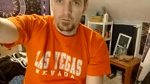 Snapshot of johnpaulkent82 chatting on 03.01.26 johnpaulkent82 online show from 03.01.26